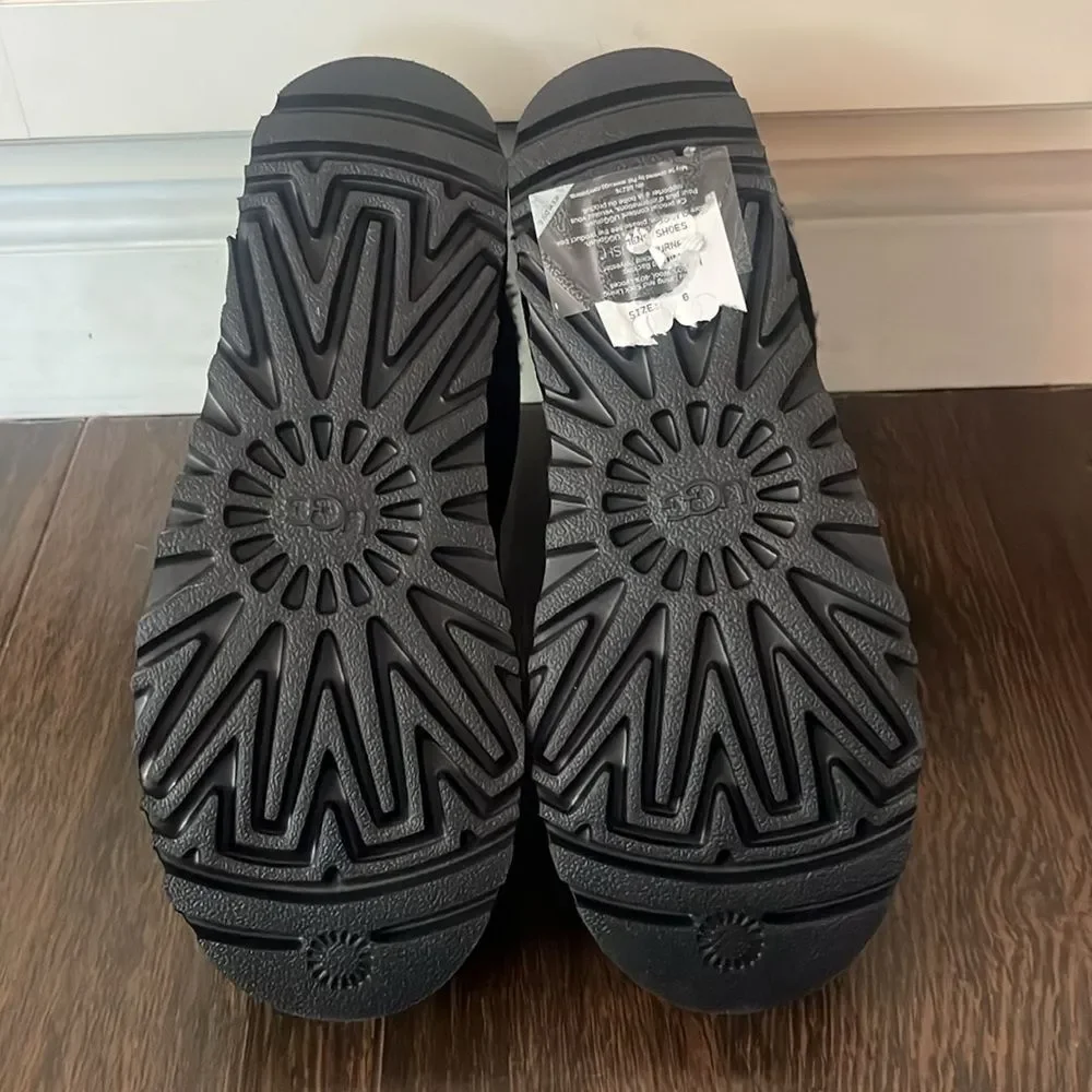 NWT Ugg Ultra Mini Boots